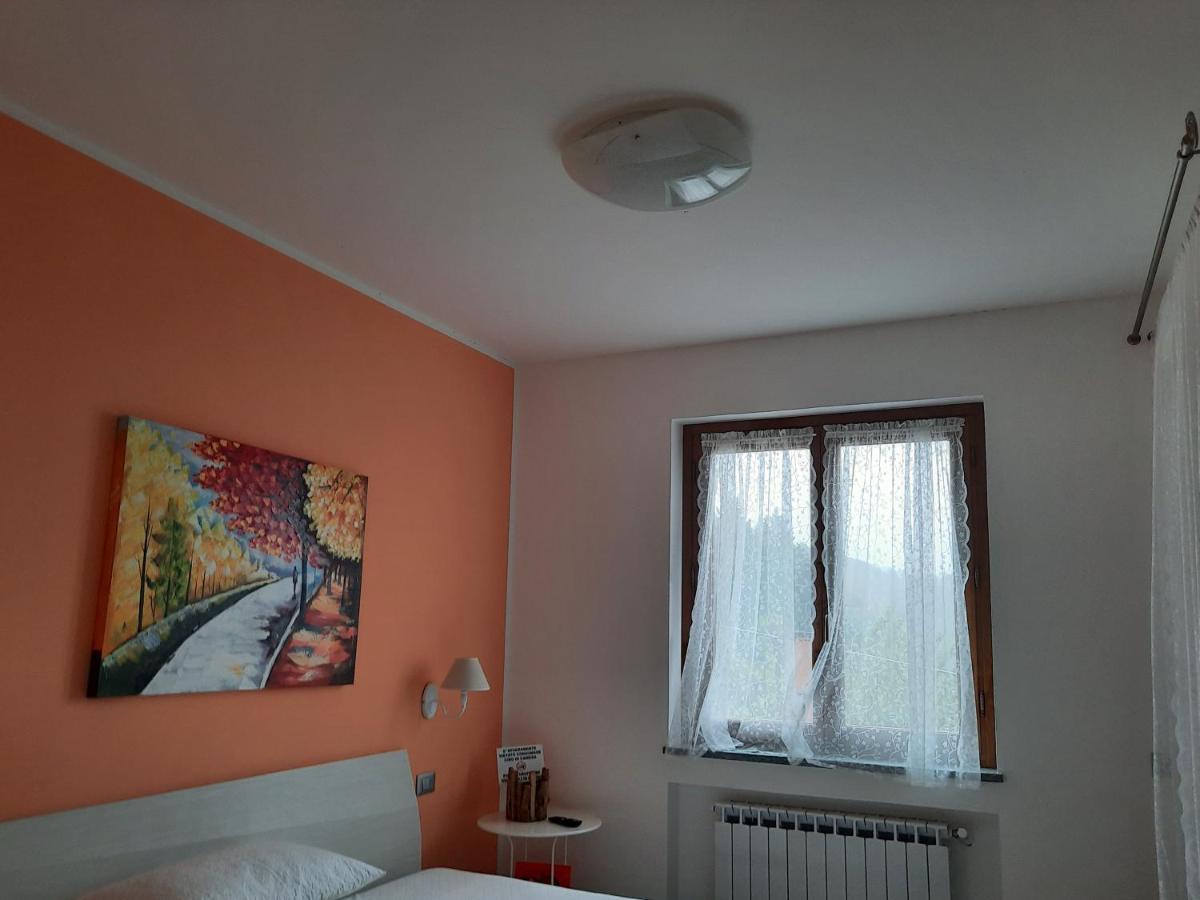 B&B Le Tre Fate Varraze Exterior foto