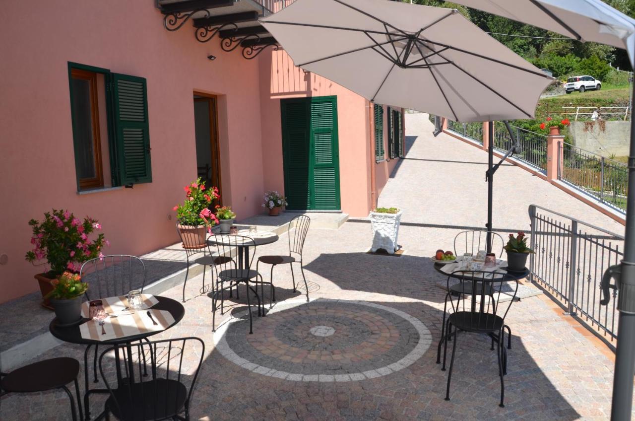 B&B Le Tre Fate Varraze Exterior foto